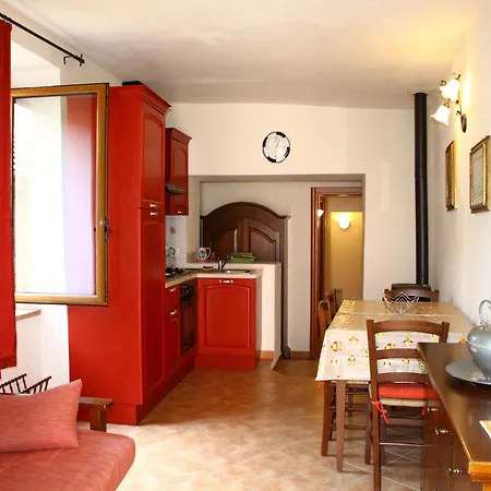 In Canossa With Swimming Pool Garden Barbecue Holiday home *