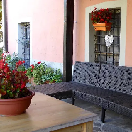 Holiday home In Canossa With Swimming Pool Garden Barbecue Mulazzo