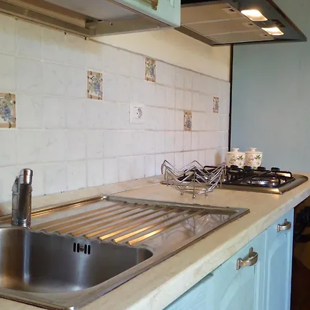 Holiday home In Canossa With Swimming Pool Garden Barbecue *