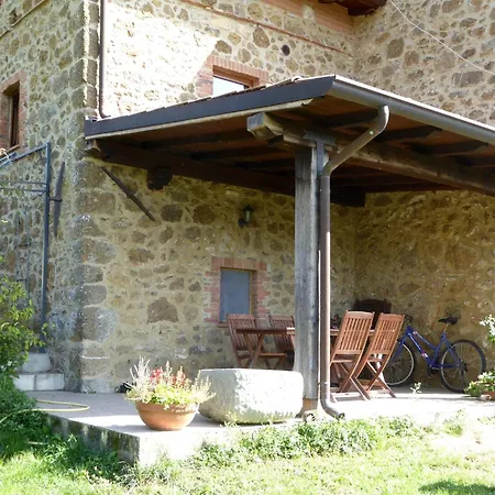In Canossa With Swimming Pool Garden Barbecue *