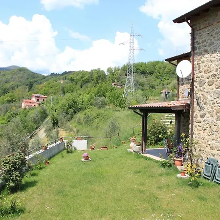 In Canossa With Swimming Pool Garden Barbecue * Mulazzo