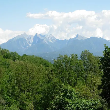 In Canossa With Swimming Pool Garden Barbecue Holiday home Mulazzo